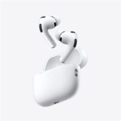 Apple-AirPods-Pro-3-Blanc (1) AirPods Pro 3 portés, montrant le design intra-auriculaire et la courte tige.