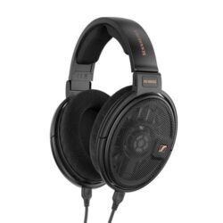 Casque-audio-arceau-circum-aural-avec-fil-Sennheiser-HD-660S2-Noir Casque audiophile Sennheiser HD 660S2 Noir, vue de face, mettant en évidence la grille ouverte et les logos Sennheiser.