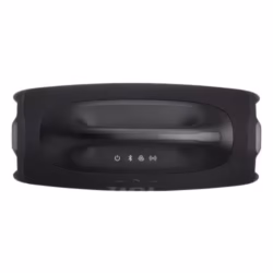 0199e6e4-d948-7f96-9dd6-82b1657062dc Détail de la batterie remplaçable située sous le socle de l'enceinte JBL Boombox 4.