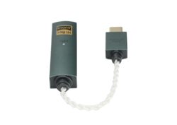 4148yfFxpGL._SL1500_ Vue du iFi GO link Max montrant la sortie 3.5mm et le câble intégré.