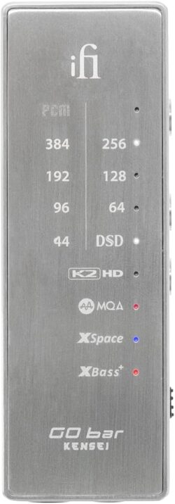 61HUr7KV+gL._AC_SL1500_ L'iFi GO Blu et ses accessoires, y compris le câble de recharge USB-C.