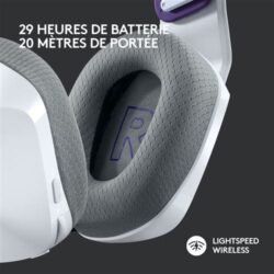 Le casque G733 blanc présenté avec son dongle LIGHTSPEED et le câble de charge USB-C.