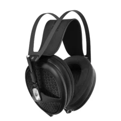 Meze-Audio-Empyrean-II-Premium-Package-03-1 Casque Meze Empyrean II, vue de face, mettant en évidence les oreillettes ovoïdes et le design Art Déco.