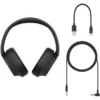Détail du coussinet d'oreille du Sony WH-CH720N, soulignant le confort et l'isolation passive.