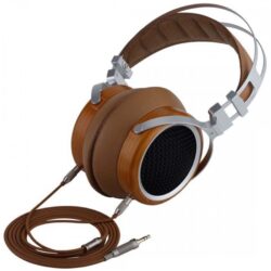 sivga-luan-casque-dynamique-ouvert-circumaural-o50mm-38-ohm-100db-20hz-40khz-bois-marron (7) Vue d'ensemble du pack SIVGA Luan incluant câble et adaptateur.