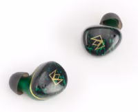 019976d0-d0f4-79ae-a8e8-9c7240c72838_2880 Écouteurs Noble Audio FoKus Rex5 noir avec boîtier de charge premium.