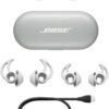 Vue rapprochée de l'interface tactile des Bose Sport Earbuds.