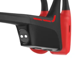 Suunto Wing porté par un athlète en situation de trail