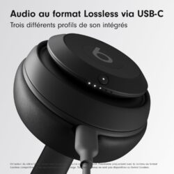 Beats Studio Pro dans son étui de transport souple