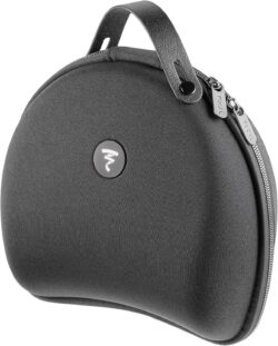Vue rapprochée du transducteur en Béryllium pur sous la grille du Focal Utopia.